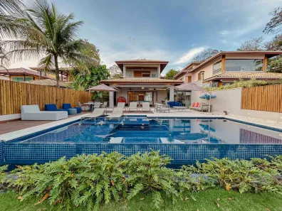 Casa com 7 Quartos à venda, 700m² no Camburi, São Sebastião