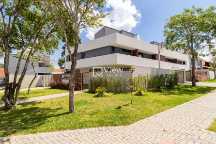 Sobrado com 3 Quartos à venda, 162m² no Santa Felicidade, Curitiba