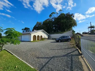 Casa com 3 Quartos à venda, 224m² no Floresta, Joinville