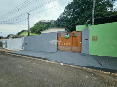 Casa com 3 Quartos para alugar, 65m² no Progresso, Ibiporã