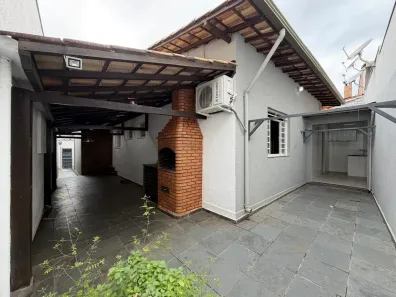 Casa com 3 Quartos à venda, 204m² no Santa Amélia, Belo Horizonte