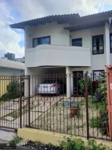 Casa com 3 Quartos à venda, 123m² no Bucarein, Joinville