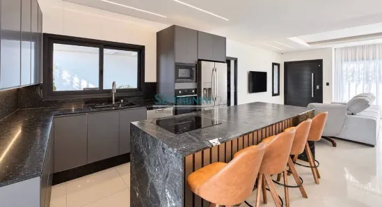 Sobrado com 3 Quartos à venda, 247m² no Parque da Matriz, Gravataí