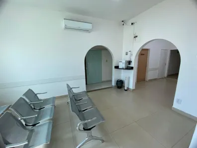 Casa com 6 Quartos à venda, 230m² no Nossa Senhora Aparecida, Uberlândia