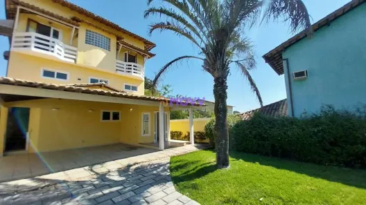 Casa de Condomínio com 4 Quartos à venda, 375m² no Maravista, Niterói