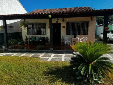 Casa com 3 Quartos à venda, 160m² no Paraty, Araruama