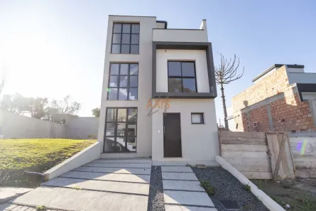 Casa de Condomínio com 4 Quartos à venda, 188m² no Santa Cândida, Curitiba