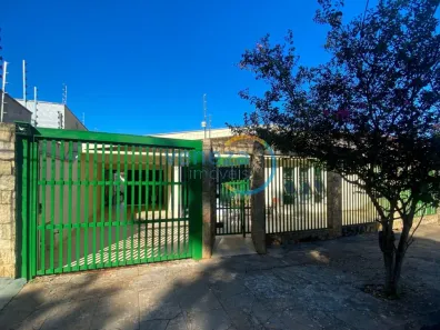 Casa com 3 Quartos à venda, 200m² no Campo Belo, Londrina