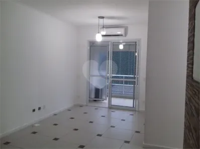 Apartamento com 3 Quartos para alugar, 87m² no Vila Anastácio, São Paulo