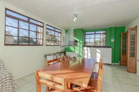 Casa com 4 Quartos à venda, 310m² no Vila Nova, Porto Alegre