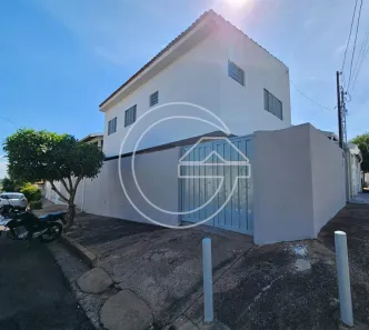Casa com 3 Quartos para alugar, 10m² no Centro, Marília