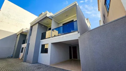 Sobrado com 3 Quartos à venda, 154m² no FAG, Cascavel