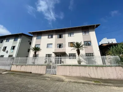 Apartamento com 3 Quartos para alugar, 70m² no Steffen, Brusque