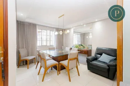 Sobrado com 4 Quartos à venda, 130m² no Guabirotuba, Curitiba