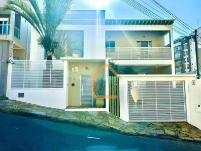 Casa com 3 Quartos para alugar, 426m² no Santa Dorotéia, Pouso Alegre