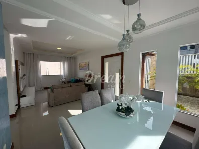 Casa com 3 Quartos à venda, 130m² no Panorama, Teresópolis