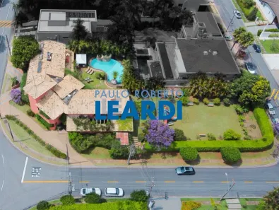 Casa de Condomínio com 5 Quartos à venda, 907m² no Alphaville Residencial Um, Barueri