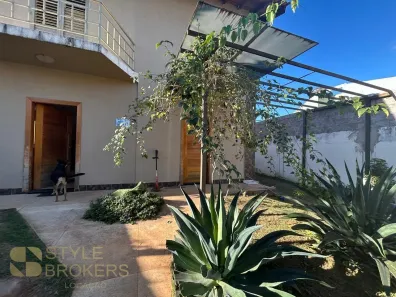 Casa com 5 Quartos à venda, 230m² no Santa Cruz, Cuiabá