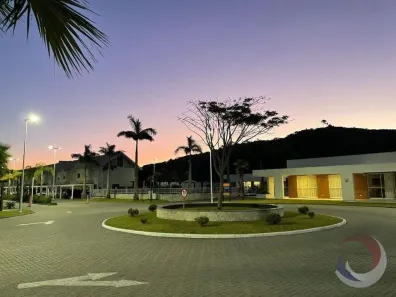 Casa com 3 Quartos à venda, 96m² no Morro das Pedras, Florianópolis