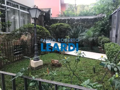 Sobrado com 4 Quartos à venda, 332m² no Sumarezinho, São Paulo