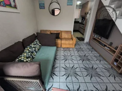 Sobrado com 2 Quartos à venda, 69m² no Real, Praia Grande