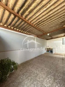 Casa com 3 Quartos à venda, 90m² no Segismundo Pereira, Uberlândia