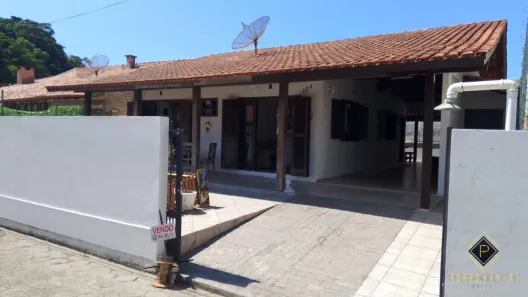 Casa com 2 Quartos à venda, 99m² no Morrinhos, Bombinhas
