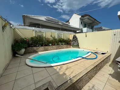 Casa de Condomínio com 4 Quartos à venda, 210m² no Anil, Rio de Janeiro