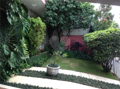 Sobrado com 4 Quartos à venda, 450m² no Campo Belo, São Paulo