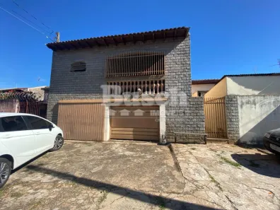 Casa com 4 Quartos à venda, 176m² no Jardim da Grama, Bauru