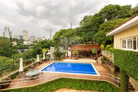 Casa com 4 Quartos à venda, 745m² no Pacaembu, São Paulo