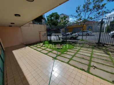 Casa com 8 Quartos à venda, 628m² no Centro, Uberlândia