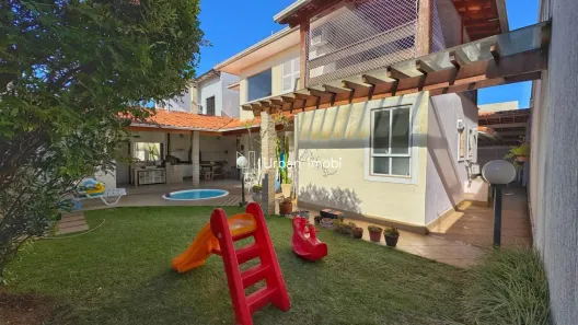 Casa com 4 Quartos à venda, 330m² no Jardim Amália, Volta Redonda
