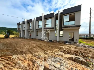 Sobrado com 2 Quartos à venda, 85m² no Ingleses do Rio Vermelho, Florianópolis