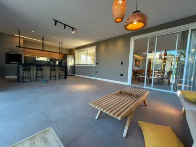 Casa de Condomínio com 5 Quartos à venda, 320m² no Alphaville, Rio das Ostras
