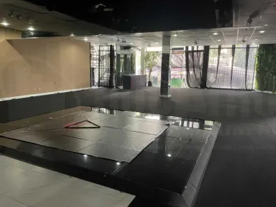 Prédio Comercial para alugar, 890m² no Freguesia (Jacarepaguá), Rio de Janeiro