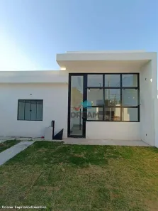 Casa com 3 Quartos à venda, 76m² no Extensão do Bosque, Rio das Ostras