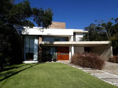 Casa de Condomínio com 3 Quartos à venda, 331m² no Querência, Viamão