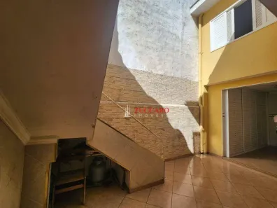 Sobrado com 3 Quartos à venda, 128m² no Jardim Santa Mena, Guarulhos
