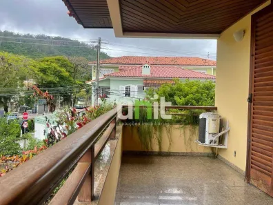 Casa com 4 Quartos à venda, 350m² no São Francisco, Niterói