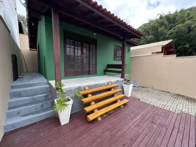 Casa com 2 Quartos para alugar, 55m² no Campeche, Florianópolis