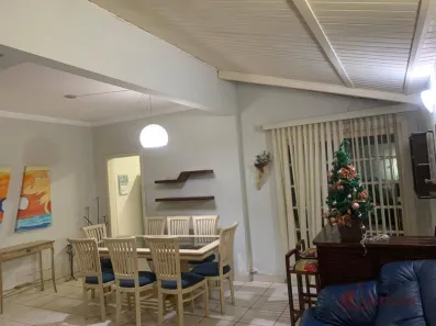 Casa com 3 Quartos à venda, 220m² no Jardim Santana, Tremembé