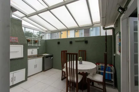 Casa com 3 Quartos à venda, 162m² no Guarujá, Porto Alegre