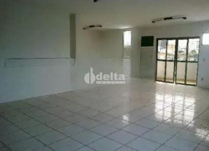 Ponto Comercial para alugar, 315m² no Lídice, Uberlândia