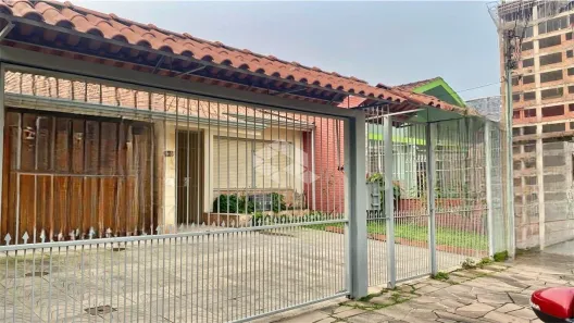 Casa com 3 Quartos à venda, 200m² no Jardim Lindóia, Porto Alegre