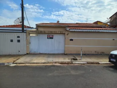 Casa com 3 Quartos à venda, 158m² no Parque Residencial Rosamélia, Cosmópolis
