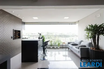 Apartamento com 3 Quartos à venda, 157m² no Vila Anastácio, São Paulo
