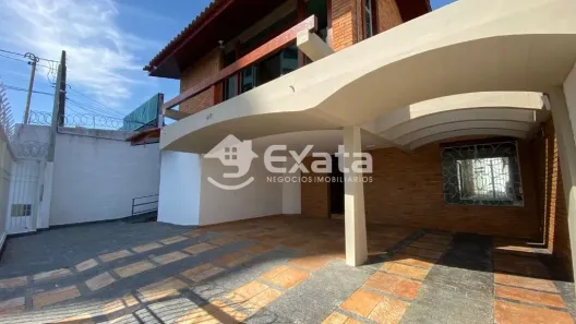 Casa com 5 Quartos para alugar, 221m² no Centro, Sorocaba