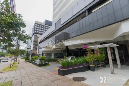 Ponto Comercial à venda, 58m² no Boa Vista, Porto Alegre