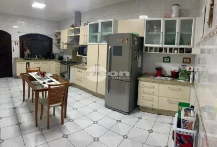 Sobrado com 3 Quartos à venda, 125m² no Parque João Ramalho, Santo André